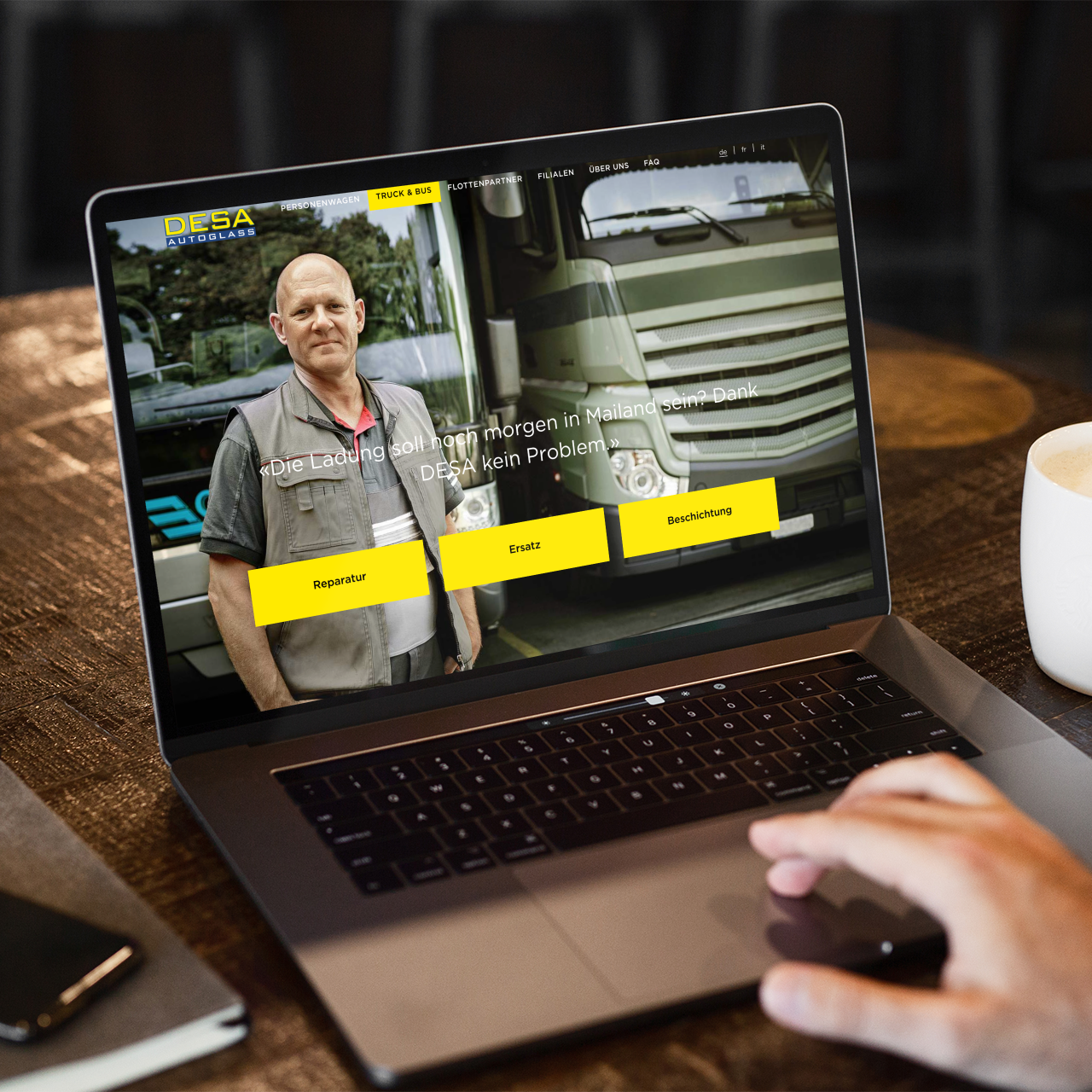 Webdesign f&uuml;r Autoglass Hersteller. Desa Autoglass Webseite als Mockup.
