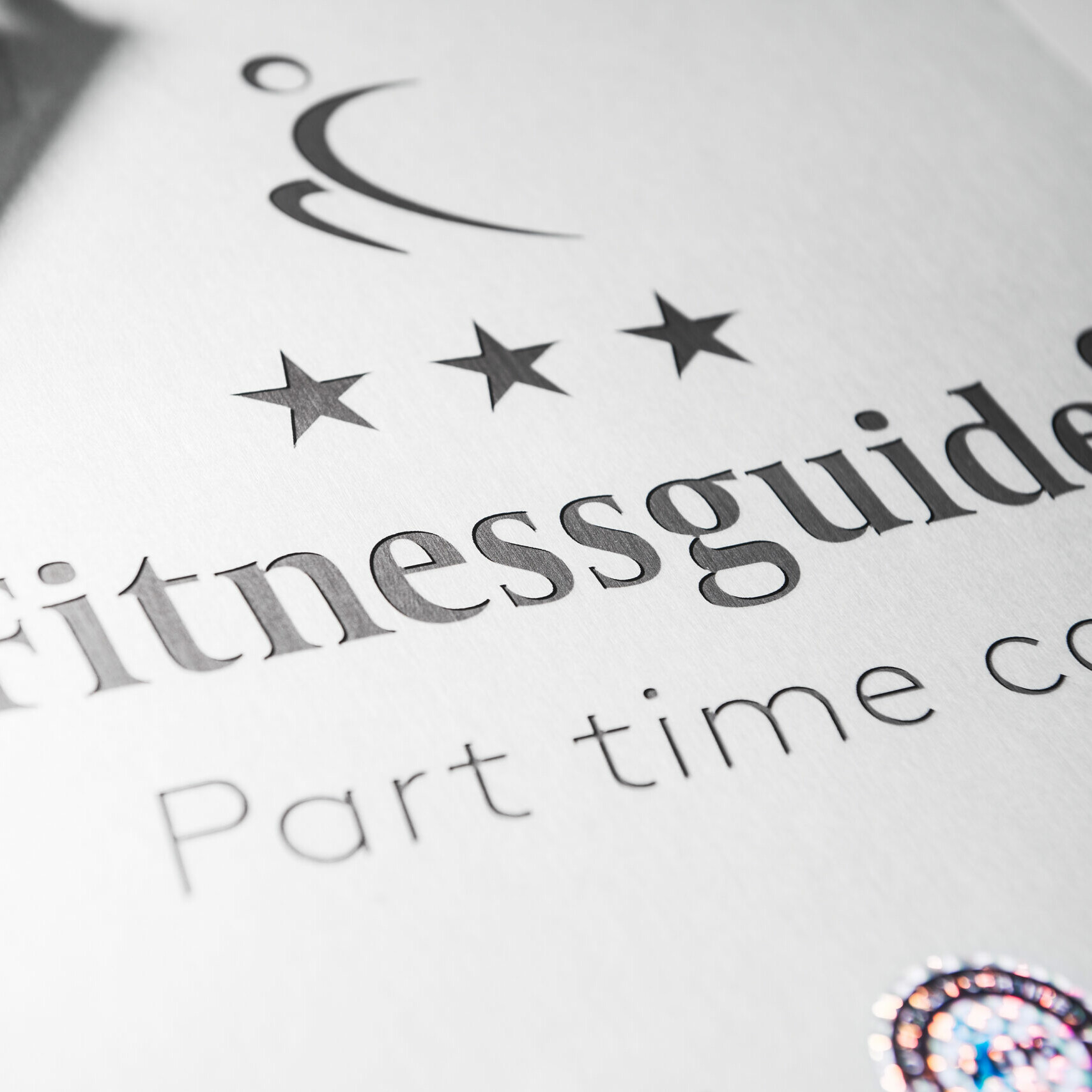 Silberplakette f&uuml;r die Fitnessqualifikation - Fitness Classification Schweiz. Drei Sterne Klassifikation in Silber f&uuml;r 