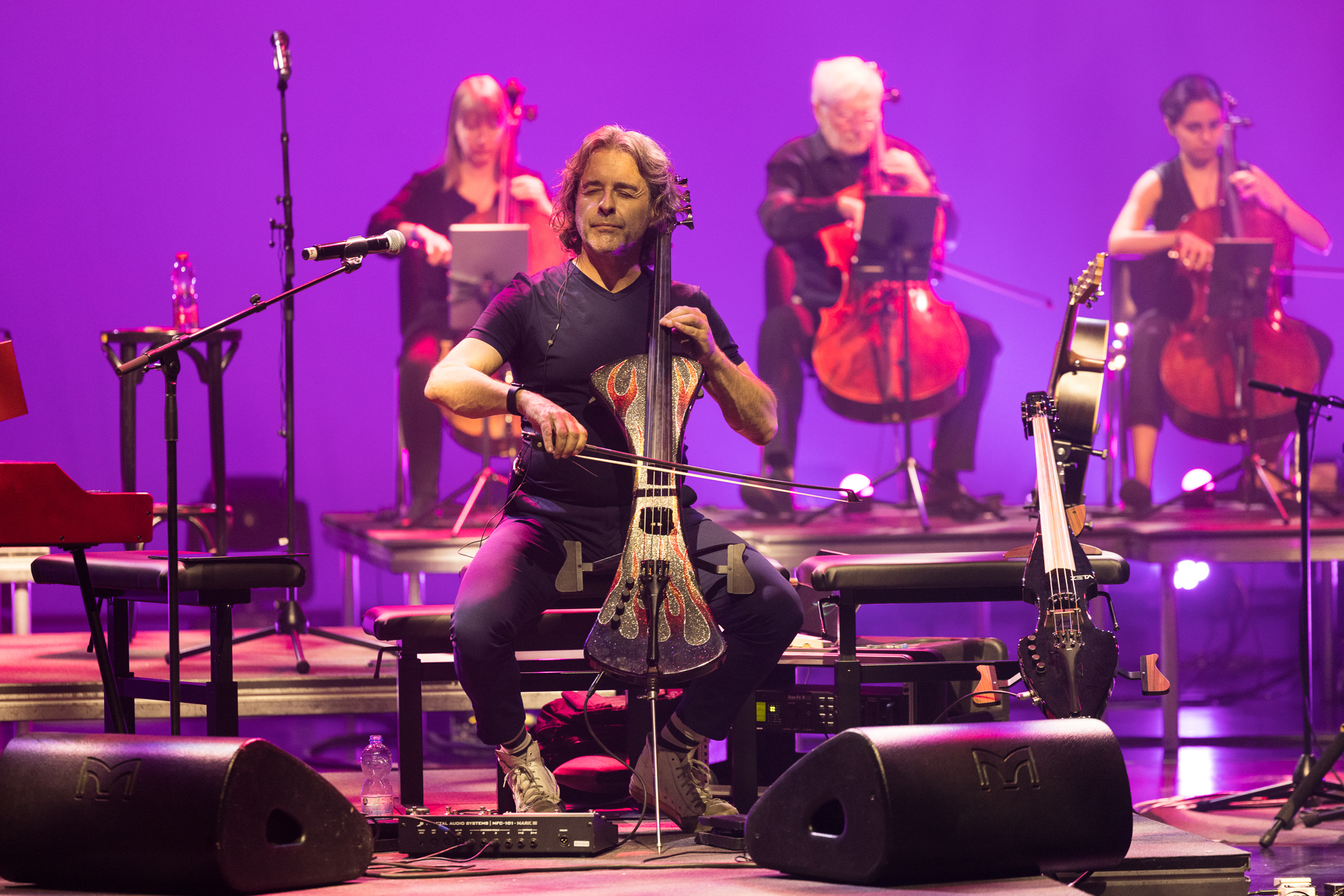 Martin Tillman on stage